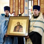 Глава Крымской Митрополии, Высокопреосвященнейший Митрополит Симферопольский и Крымский Лазарь, возглавил праздничную Божественную литургию в кафедральном соборе святого благоверного князя Александра Невского г. Симферополя.