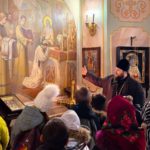 В кафедральном соборе святого благоверного князя Александра Невского г. Симферополя состоялись экскурсии для учащихся школ «МБОУ средняя общеобразовательная школа №38», «МБОУ Средняя общеобразовательная школа № 4 имени маршала Ф. И. Толбухина».