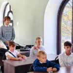 «От молитвы — к творчеству: в воскресной школе Просветительского центра святителя Гурия Таврического раскрывают таланты».