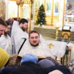 Богослужение в нижнем храме (во имя святителя Гурия, Архиепископа Таврического) в Крещенский сочельник.