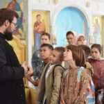 Практическое еженедельное занятие по дисциплине: «Устройство храма и православное богослужение» в просветительском центре им. свт. Гурия Таврического при кафедральном Александро-Невском соборе г. Симферополя.
