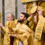 Литургия в Неделю 28-ю по Пятидесятнице, день памяти великомученицы Варвары в кафедральном Александро-Невском соборе.