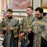 В  кафедральном Александро-Невском соборе г. Симферополя было совершено всенощное бдение в канун праздника Введения во храм Пресвятой Владычицы нашей Богородицы и Приснодевы Марии