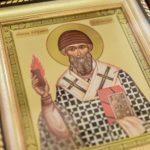 Всенощное бдение в кафедральном Александро-Невском соборе г. Симферополя на кануне дня памяти святителя Спиридона, епископа  Тримифунтского чудотворца