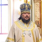 В  Неделю 12-ю по Пятидесятнице Преосвященный епископ Каллиник совершил Божественную литургию в кафедральном Александро-Невском соборе г. Симферополя.