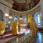 Литургия в Неделю о мытаре и фарисее, праздник Иверской иконы Божией Матери и святителя Алексия в кафедральном Александро-Невском соборе.