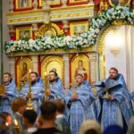 В Александро-Невском кафедральном соборе прошли богослужения в Неделю 13-ю по Пятидесятнице