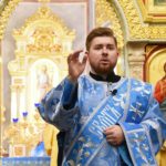 Высокопреосвященнейший Митрофан, Митрополит Мурманский и Мончегорский возглавил праздничную Божественную литургию в кафедральном соборе святого благоверного князя Александра Невского г. Симферополя в праздник Рождества Пресвятой Владычицы нашей Богородицы
