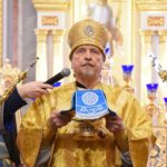 Высокопреосвященнейший Митрофан, Митрополит Мурманский и Мончегорский возглавил праздничную Божественную литургию в кафедральном соборе святого благоверного князя Александра Невского г. Симферополя в праздник Рождества Пресвятой Владычицы нашей Богородицы
