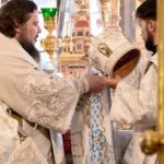 В ПРАЗДНИК ПРЕОБРАЖЕНИЯ ГОСПОДНЯ МИТРОПОЛИТ СИМФЕРОПОЛЬСКИЙ И КРЫМСКИЙ ЛАЗАРЬ ВОЗГЛАВИЛ ПРАЗДНИЧНУЮ ЛИТУРГИЮ В КАФЕДРАЛЬНОМ АЛЕКСАНДРО-НЕВСКОМ СОБОРЕ Г. СИМФЕРОПОЛЯ.