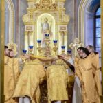 В день памяти святителя Николая Чудотворца Митрополит Лазарь возглавил Божественную литургию в кафедральном Александро-Невском соборе г. Симферополя.