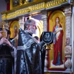 Первая в этом году Литургия Преждеосвященных Даров в Свято-Александро-Невском кафедральном соборе.