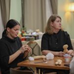 Прошёл предпраздничный мастер-класс для родителей учащихся студии декоративно-прикладного искусства воскресной школы Просветительского центра святителя Гурия Таврического