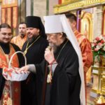 Митрополит Симферопольский и Крымский Лазарь совершил Пасхальную вечерню вторника Светлой седмицы в кафедральном Александро-Невском соборе г. Симферополя.