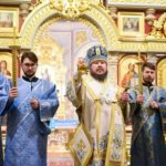НАКАНУНЕ ПРАЗДНИКА ПОХВАЛЫ ПРЕСВЯТОЙ БОГОРОДИЦЫ, В АЛЕКСАНДРО-НЕВСКОМ СОБОРЕ СОВЕРШЕНА УТРЕНЯ С ЧТЕНИЕМ АКАФИСТА МАТЕРИ БОЖИЕЙ