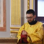 В Неделю 5-ю по Пятидесятнице, праздник Тихвинской иконы Божией Матери епископ Каллиник совершил Божественную литургию в кафедральном Александро-Невском соборе г.Симферополя.