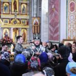Митрополит Симферопольский и Крымский Лазарь совершил вечерню с чином выноса Святой Плащаницы в кафедральном Свято-Александро-Невском соборе г. Симферополя.