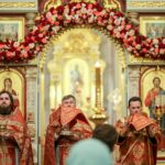 Богослужение в день Радоницы в Александро-Невском кафедральном соборе