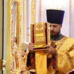 Высокопреосвященнейший Митрополит Лазарь возглавил Божественную литургию в кафедральном соборе святого благоверного князя Александра Невского г. Симферополя.