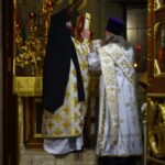 Первая ночная молодежная Божественная литургия в Александро-Невском кафедральном соборе