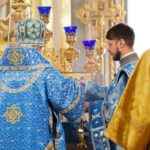 Высокопреосвященнейший Митрофан, Митрополит Мурманский и Мончегорский возглавил праздничную Божественную литургию в кафедральном соборе святого благоверного князя Александра Невского г. Симферополя в праздник Рождества Пресвятой Владычицы нашей Богородицы