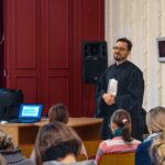 Очередные занятия с учащимися библейско-богословских курсов в актовом зале здания Симферопольской и Крымской епархии