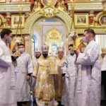 ДУХОВЕНСТВО, МОНАШЕСТВУЮЩИЕ И МИРЯНЕ КРЫМСКОЙ ЕПАРХИИ ПОЗДРАВИЛИ МИТРОПОЛИТА СИМФЕРОПОЛЬСКОГО И КРЫМСКОГО ЛАЗАРЯ С РОЖДЕСТВОМ ХРИСТОВЫМ.