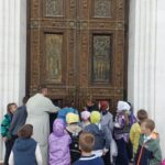 Учащиеся начальных классов средней школы № 38 имени Героя Российской Федерации В.А. Дорохина посетили Александро-Невский кафедральный собор