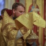 Праздничные богослужения в Александро-Невском кафедральном соборе в день памяти святителя Николая, архиепископа Мир Ликийских, чудотворца