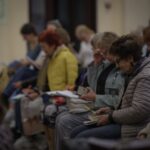 В Просветительском центре святителя Гурия Таврического прошло очередное занятие, посвящённое изучению Святого Писания