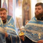 Преосвященный Нестор, епископ Ялтинский возглавил всенощное бдение в кафедральном соборе святого благоверного князя Александра Невского г. Симферополя  в канун праздника Рождества Пресвятой Владычицы нашей Богородицы и Приснодевы Марии.