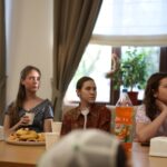 Клирик кафедрального Александро-Невского собора провел молодежную встречу в просветительском центре «Зерна» на тему «Сущность и происхождение религии. Аргументы в пользу бытия Божия»