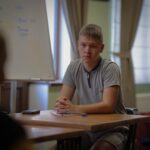 В воскресной школе Просветительского центра имени святителя Гурия Таврического прошло занятие в литературном клубе "Литература сквозь призму веры"