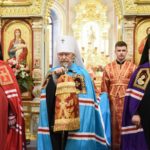 Митрополит Симферопольский и Крымский Лазарь совершил Пасхальную вечерню вторника Светлой седмицы в кафедральном Александро-Невском соборе г. Симферополя.