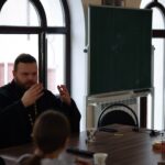 В кафедральном Александро-Невском соборе прошла духовная  беседа молодых людей