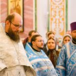 В  Неделю Крестопоклонную Митрополит Тихон возглавил Литургию в кафедральном Александро-Невского собора.