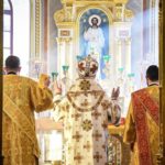 В ПРАЗДНИК СОБОРА АРХИСТРАТИГА МИХАИЛА И ПРОЧИХ НЕБЕСНЫХ СИЛ БЕСПЛОТНЫХ ПРЕОСВЯЩЕННЕЙШИЙ КАЛЛИНИК, ЕПИСКОП БАХЧИСАРАЙСКИЙ ВОЗГЛАВИЛ БОГОСЛУЖЕНИЕ В АЛЕКСАНДРО-НЕВСКОМ КАФЕДРАЛЬНОМ СОБОРЕ Г. СИМФЕРОПОЛЯ