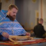 Воскресные богослужения в Александро-Невском кафедральном соборе в Неделю 12-ю по Пятидесятнице