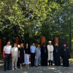 В День памяти жертв депортации армян, болгар, греков,проживающих на территории полуострова прошла церемония возложения цветов к мемориальному памятнику