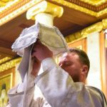 Богослужение в нижнем храме (во имя святителя Гурия, Архиепископа Таврического) в Крещенский сочельник.
