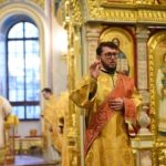 В ДЕНЬ ПАМЯТИ СОБОРА ВСЕХ СВЯТЫХ В ЗЕМЛЕ КРЫМСКОЙ ПРОСИЯВШИХ ПРЕОСВЯЩЕННЕЙШИЙ КАЛЛИНИК ЕПИСКОП БАХЧИСАРАЙСКИЙ ВОЗГЛАВИЛ БОЖЕСТВЕННУЮ ЛИТУРГИЮ В КАФЕДРАЛЬНОМ АЛЕКСАНДРО-НЕВСКОМ СОБОРЕ Г. СИМФЕРОПОЛЯ.