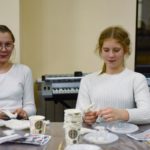 В студии декоративно-прикладного и изобразительного искусства Воскресной школы  был проведен мастер-класс по изготовлению ватной игрушки.