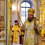 Литургия в Неделю 7-ю по Пятидесятнице, в день рождества святителя Николая, архиепископа Мир Ликийских в кафедральном Александро-Невском соборе