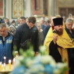 Воскресные богослужения в Александро-Невском кафедральном соборе в Неделю 20-ю по Пятидесятнице