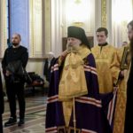 Всенощное бдение в кафедральном Александро-Невском соборе г. Симферополя на кануне дня памяти святителя Спиридона, епископа  Тримифунтского чудотворца