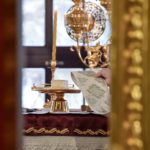 Литургия святителя Василия Великого в Великую субботу в кафедральном Александро-Невском соборе г. Симферополя.