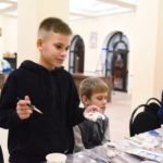 В студии декоративно-прикладного и изобразительного искусства Воскресной школы  был проведен мастер-класс по изготовлению ватной игрушки.