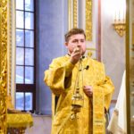 Литургия в Неделю 34-ю по Пятидесятнице в кафедральном Александро-Невском соборе.