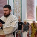 В канун Рождества честного славного Пророка, Предтечи и Крестителя Господня Иоанна епископ Нестор совершил всенощное бдение в кафедральном Александро-Невском соборе г. Симферополя.