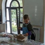 В студии декоративно - прикладного и изобразительного искусства Воскресной школы при Просветительском центре имени Св.Гурия Таврического кафедрального Александро- Невского собора был проведен мастер-класс по декорированию в технике декупаж.